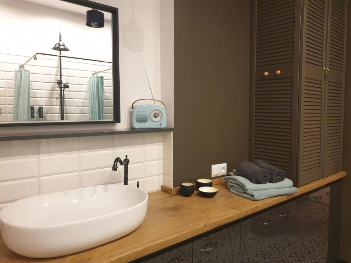 Apartament W Kamienicy Przy Plantach Kalisz  Bagian luar foto